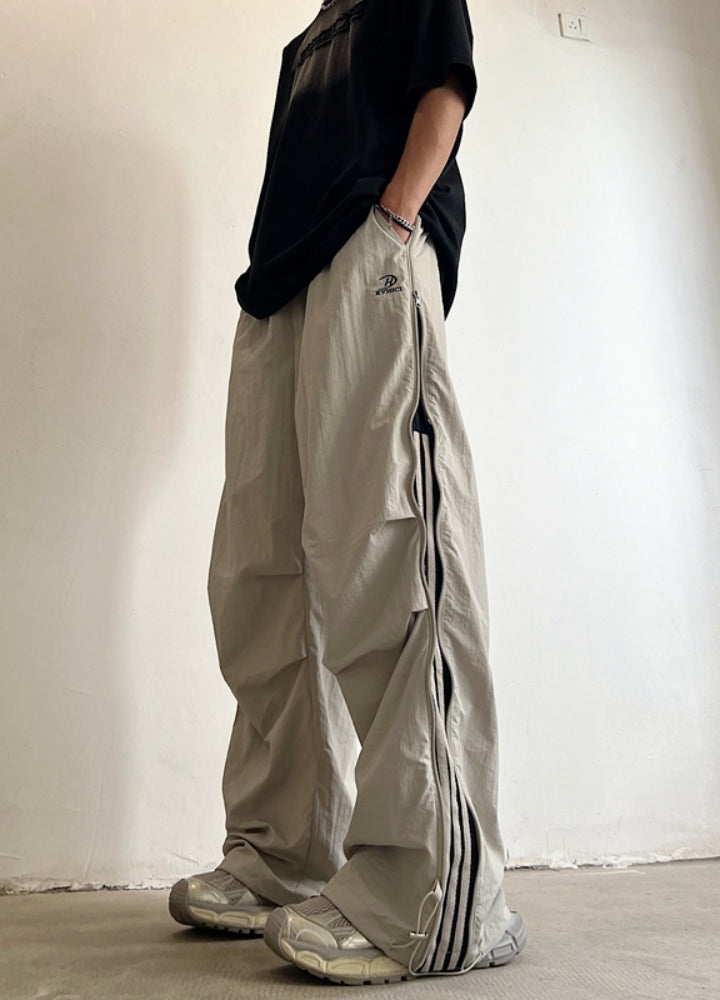 Nylon base sporty zip line design pants  OR0015