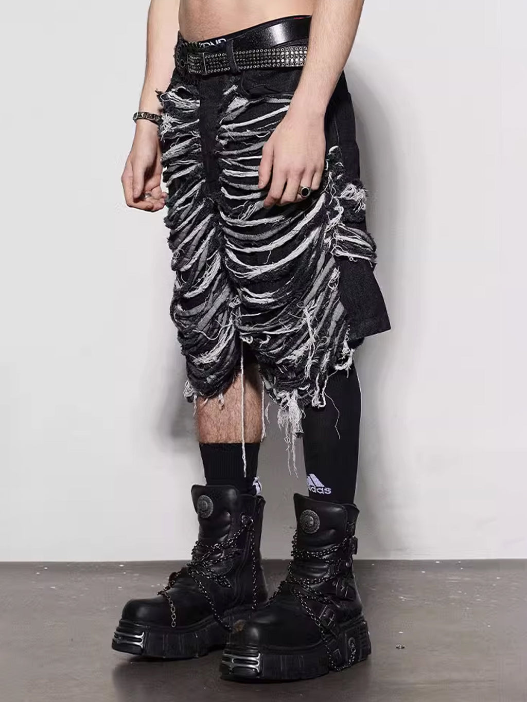 Slashed Distressed Denim Half Pants  OR0072