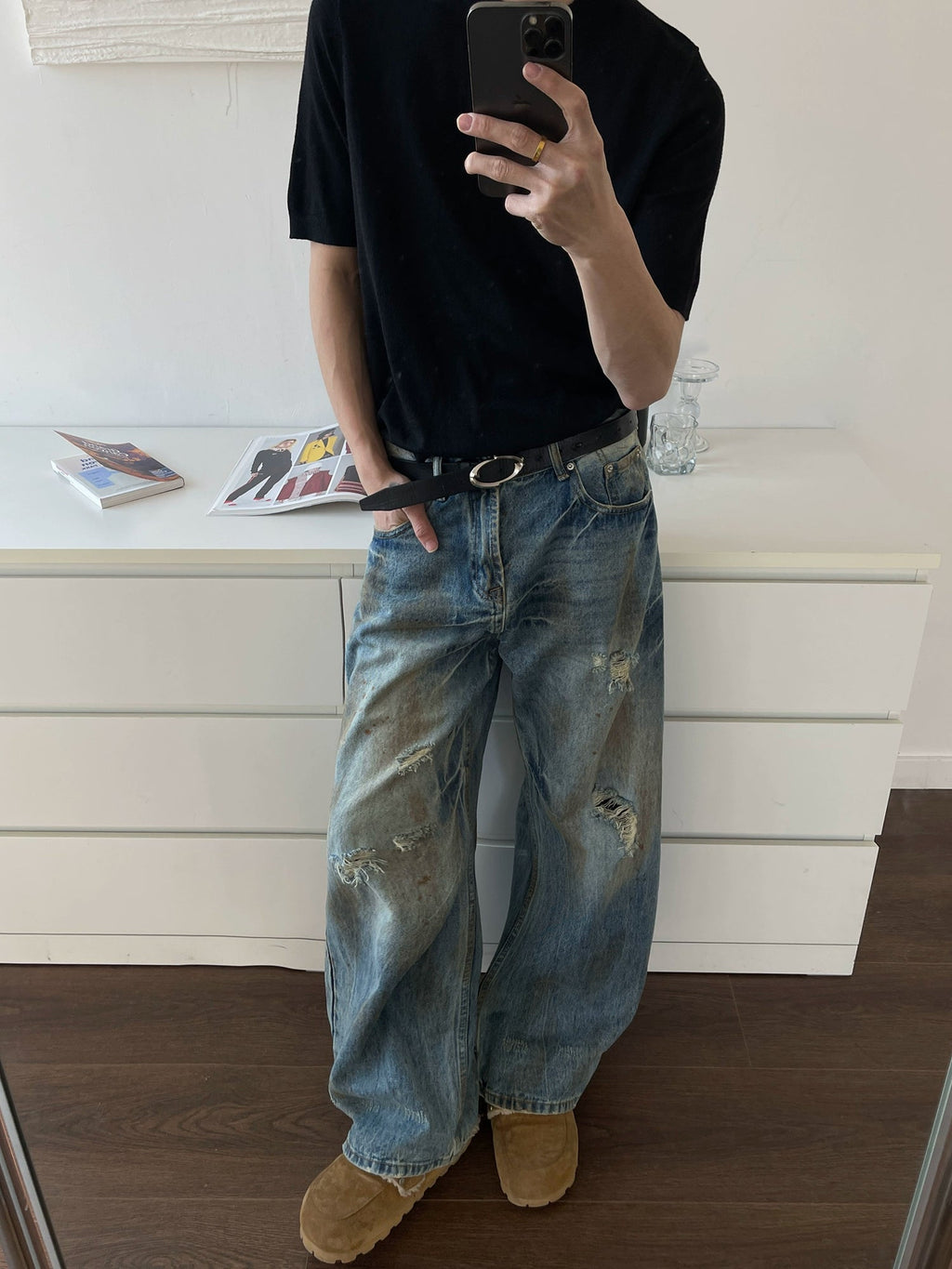 Small Knife Hole Dirty Jeans  OR0076