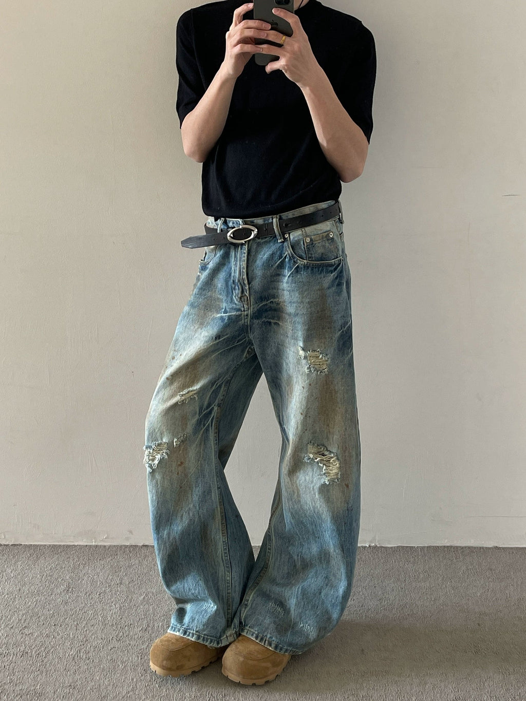 Small Knife Hole Dirty Jeans  OR0076