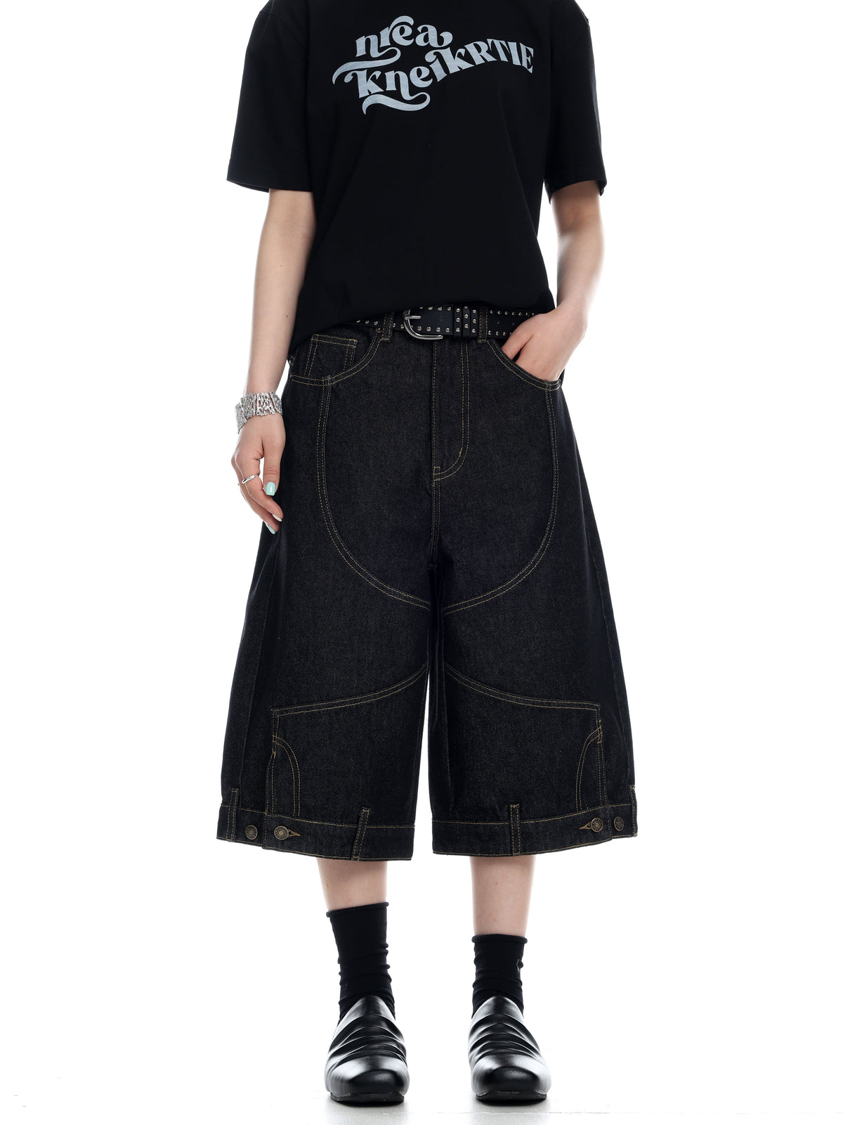 Embroidered Denim Shorts  OR0188