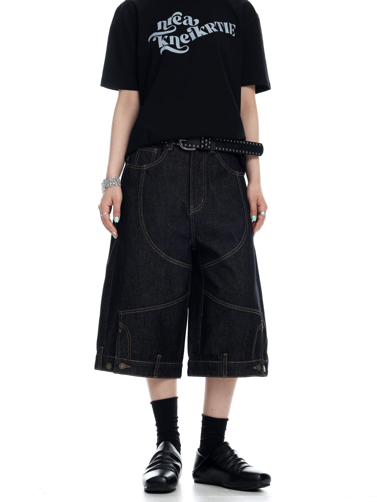 Embroidered Denim Shorts  OR0188