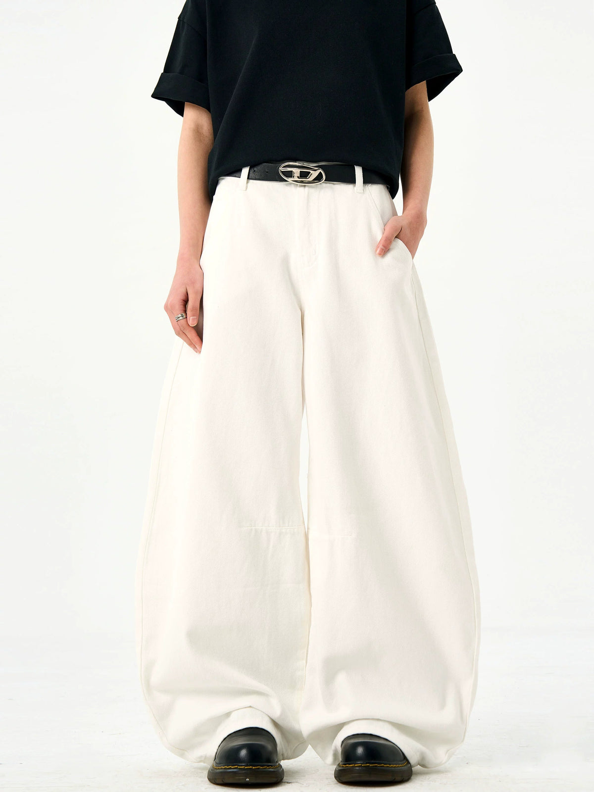 Scimitar White Loose Jeans  OR0255