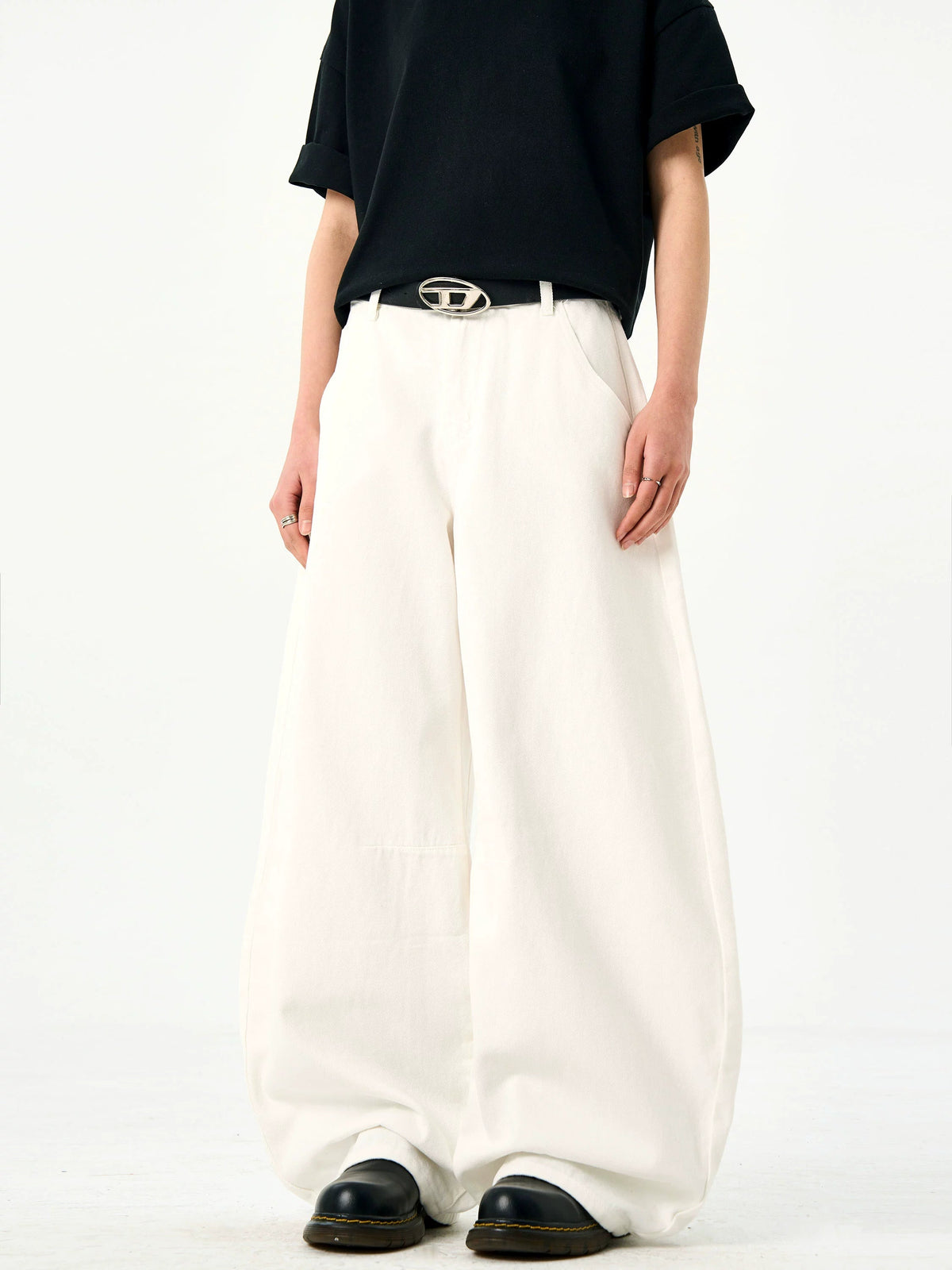 Scimitar White Loose Jeans  OR0255