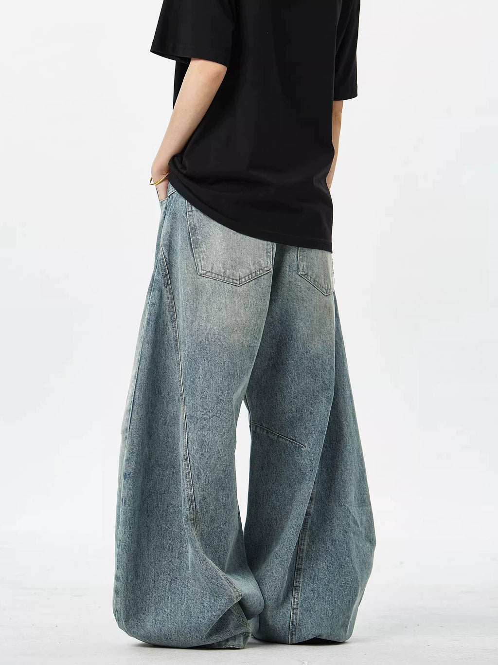 Retro Hole Loose Silhouette Jeans  OR0257