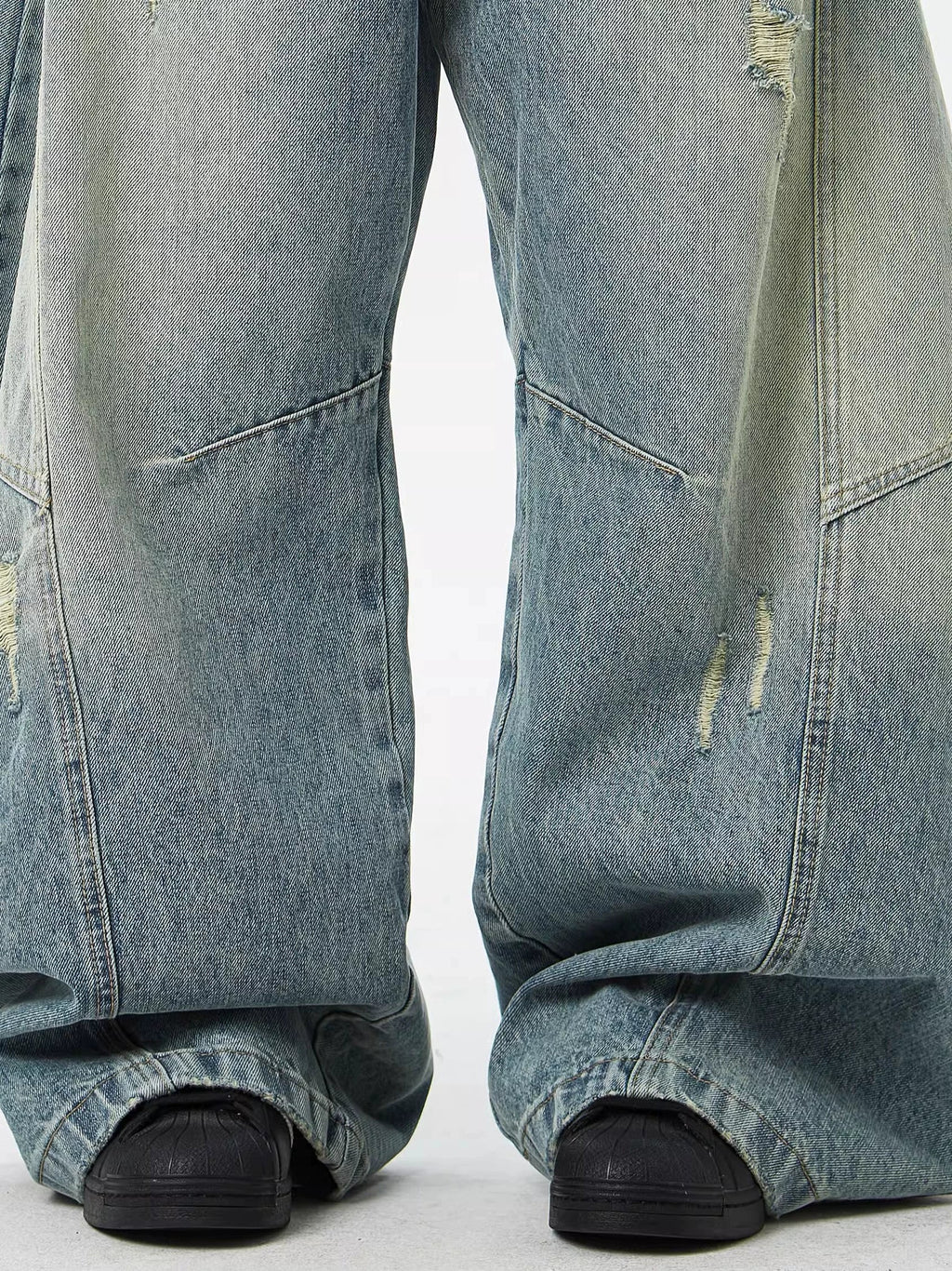 Retro Hole Loose Silhouette Jeans  OR0257