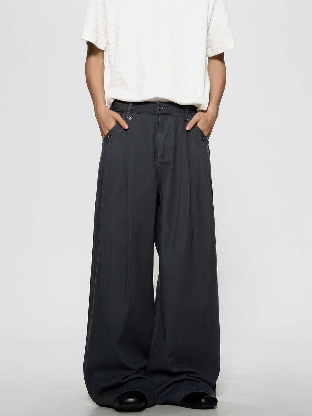 Retro Washed Pleated Straight Pants  OR0375
