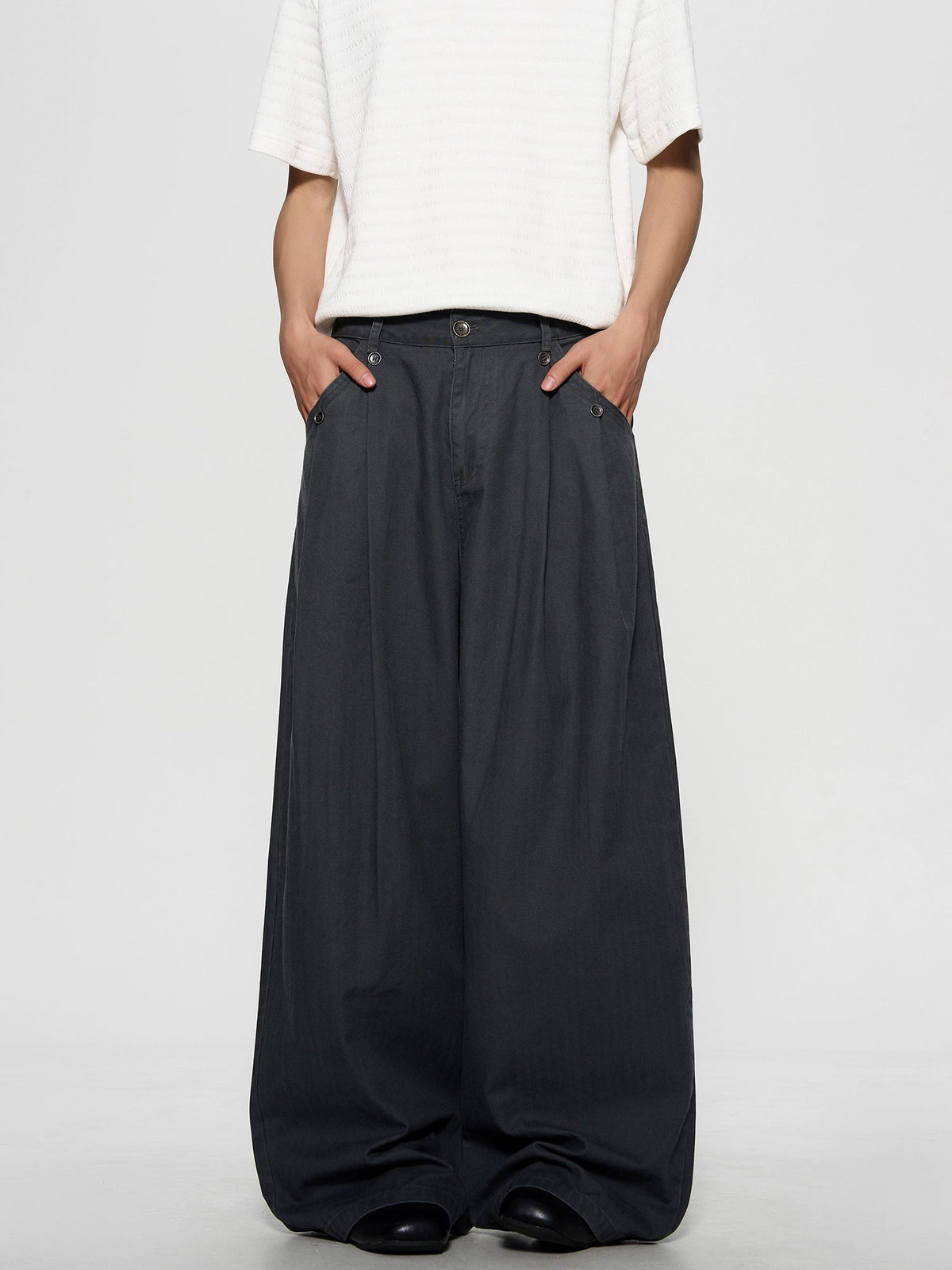 Retro Washed Pleated Straight Pants  OR0375