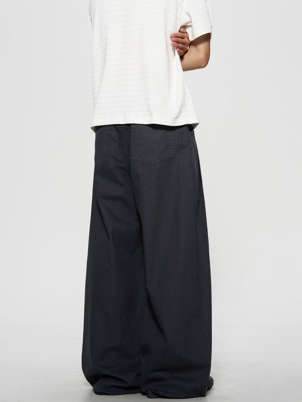 Retro Washed Pleated Straight Pants  OR0375