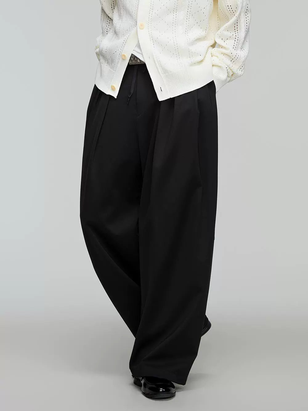 Adjustable Drawstring Athletic Relaxed Fit Pants  OR0498