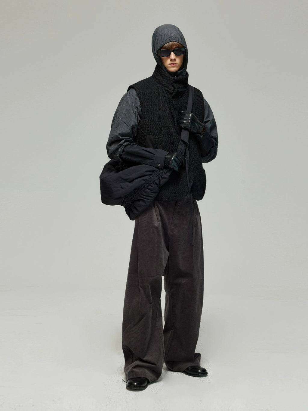 Pleated Corduroy Relaxed Fit Pants  OR0521