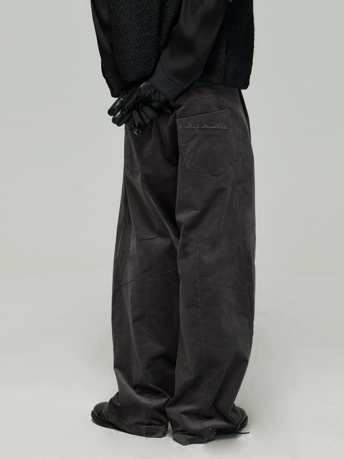 Pleated Corduroy Relaxed Fit Pants  OR0521