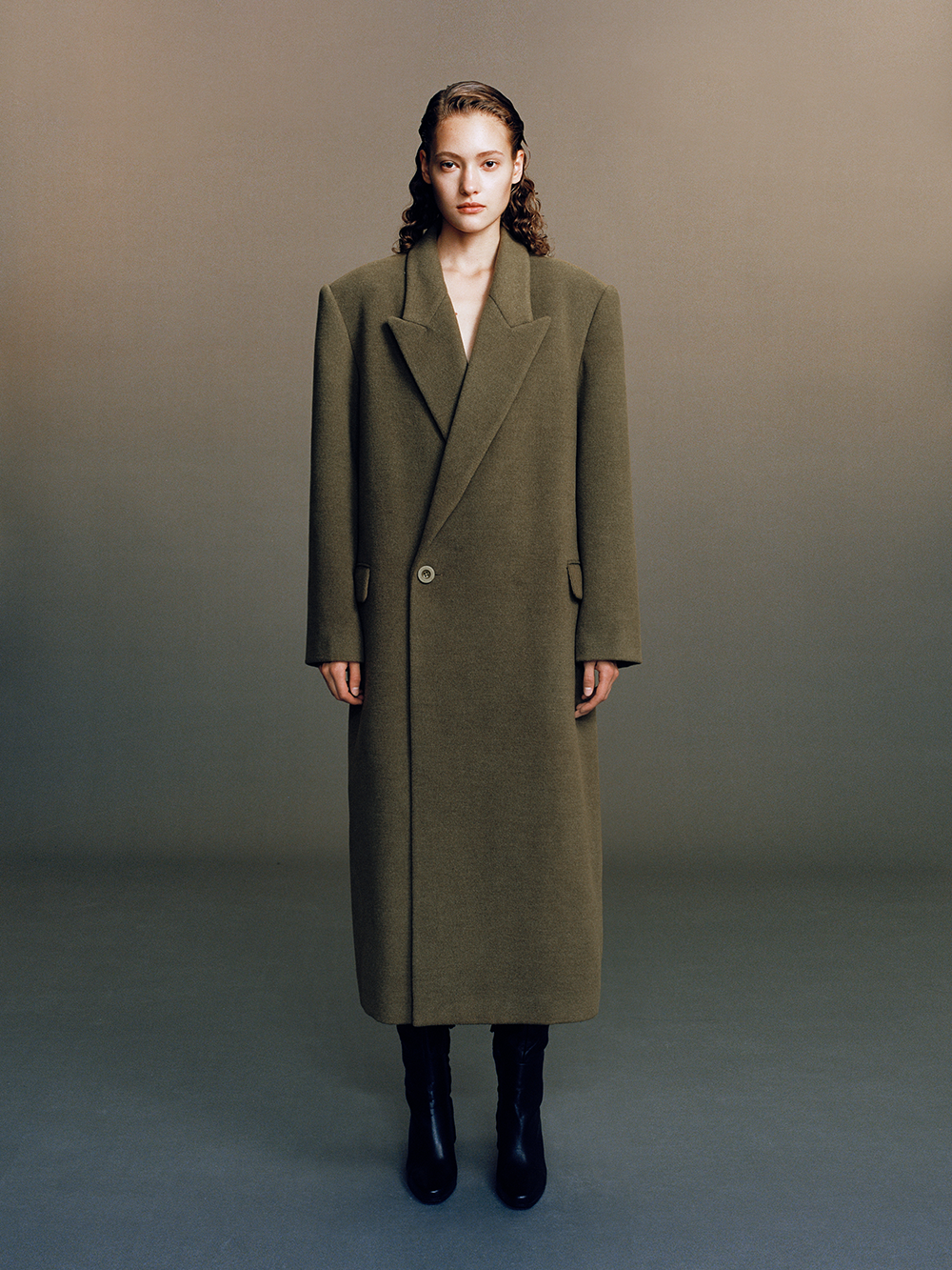 Tailored Lapel Oversized Wool Coat  OR0562
