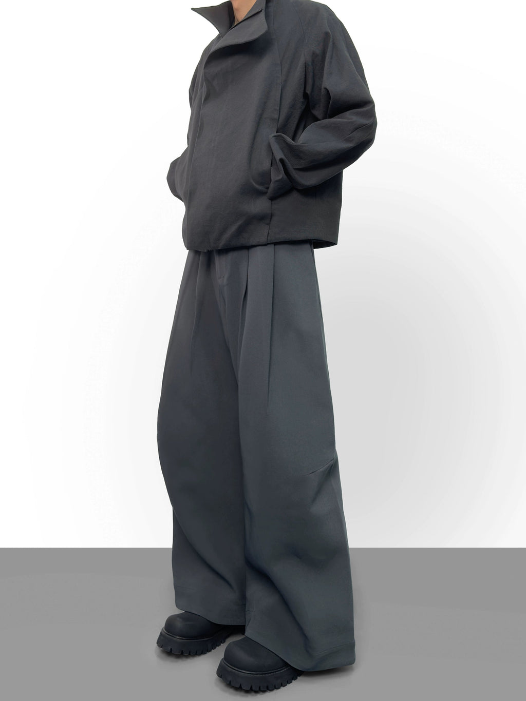 Structured Active Pleat Wide Pants  OR0582