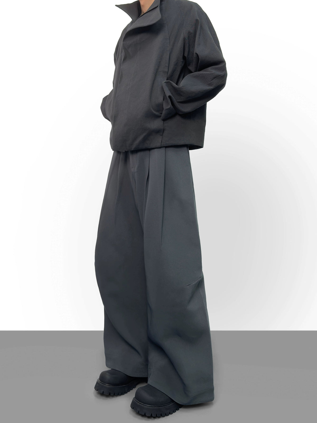 Structured Active Pleat Wide Pants  OR0582