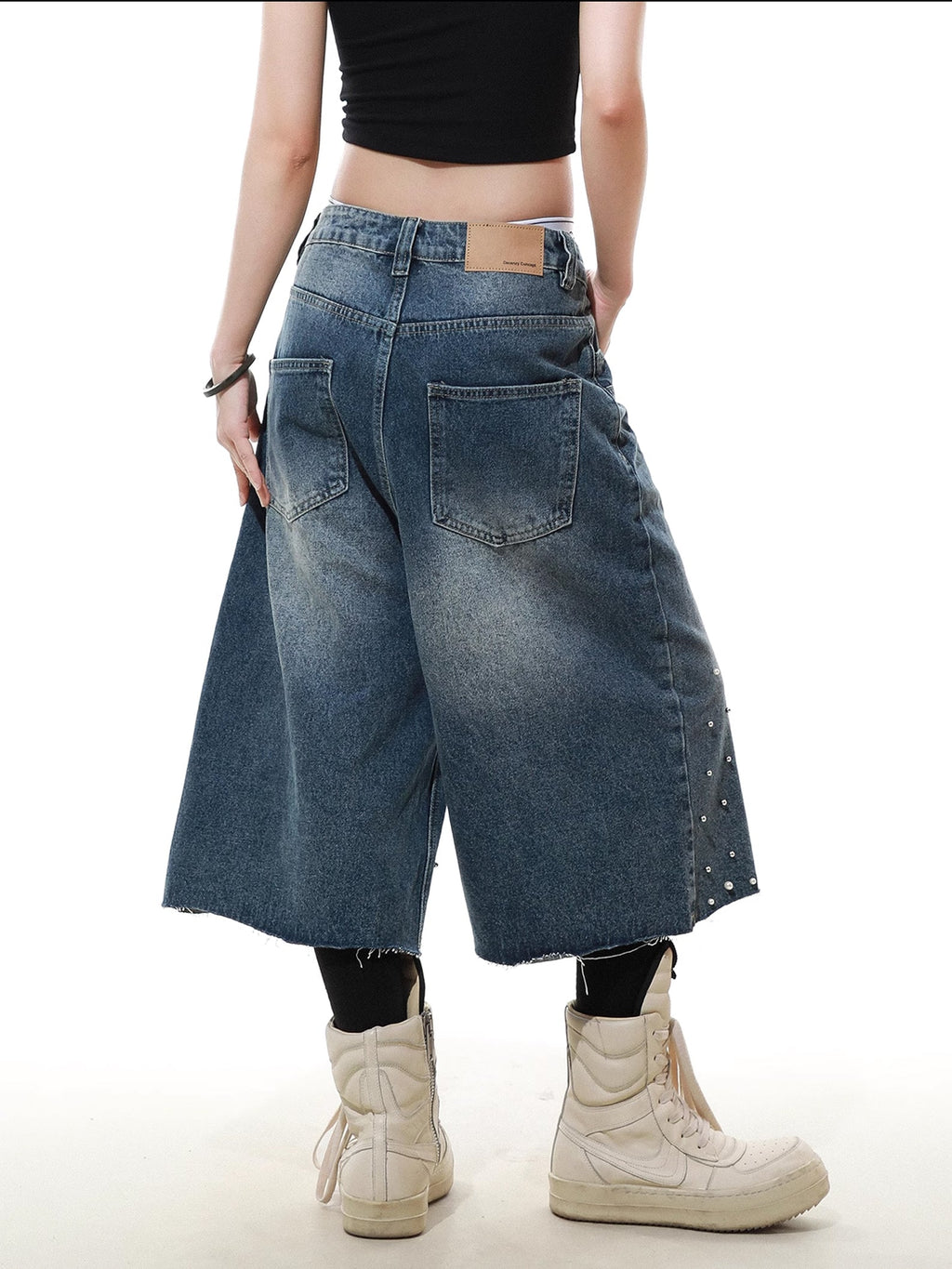 High Street Studs Denim Half Pants  OR0586