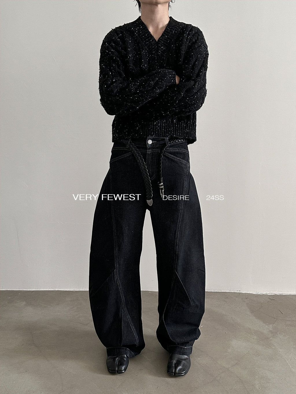 Black Washed Silhouette Jeans  OR0620
