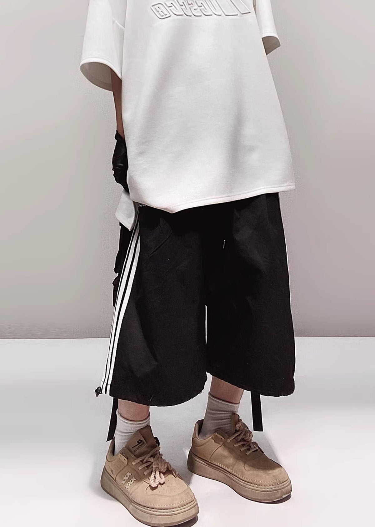 Side line dull color natural base short pants  OR0724