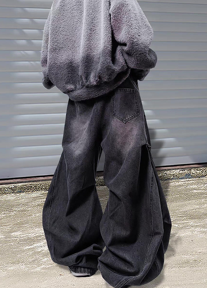 Curved silhouette pleated design vintage wash denim pants  OR0733