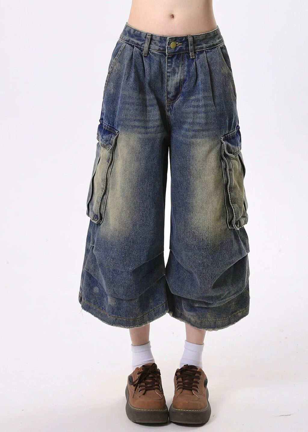 Dull wash wide silhouette denim shorts  OR0734