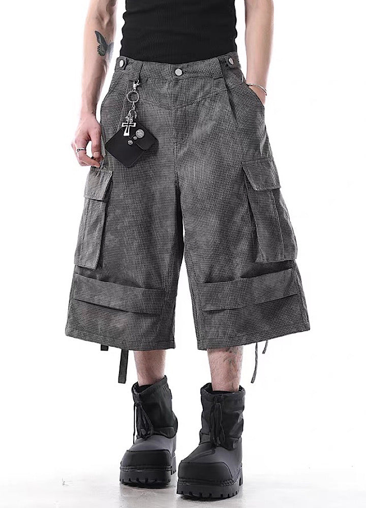 Tuck silhouette design gray base cargo style shorts  OR0737