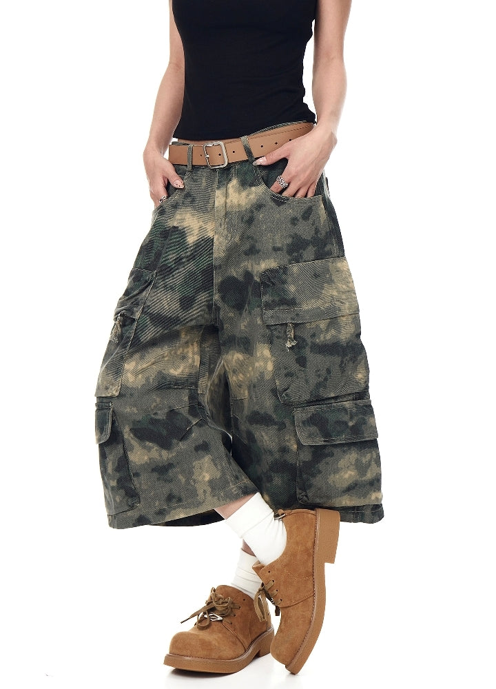 Special camouflage design mid-length silhouette shorts  OR0746