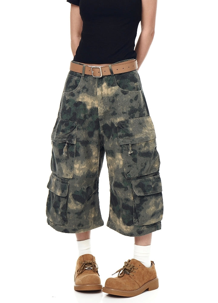 Special camouflage design mid-length silhouette shorts  OR0746