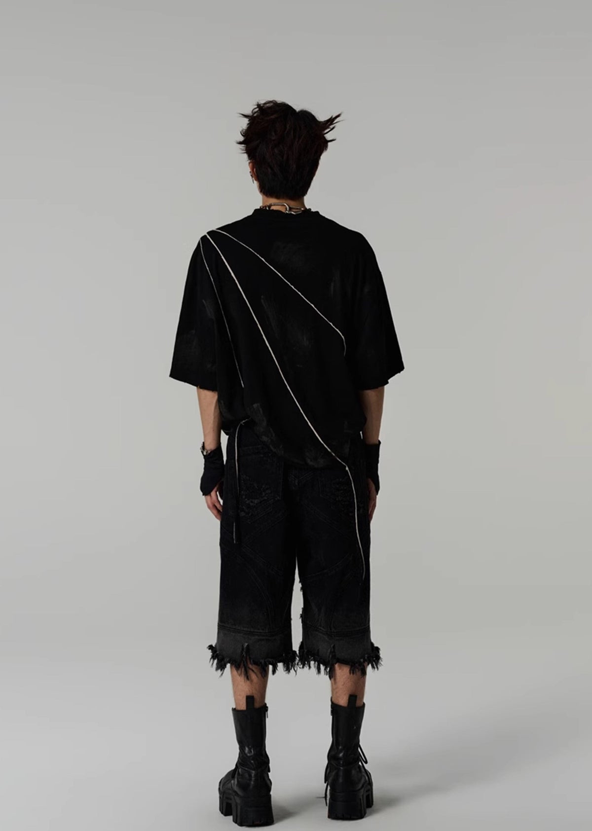Mid-length distressed short silhouette design dark denim pants  OR0762