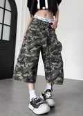 Stitch-detail camouflage cargo shorts  OR0770