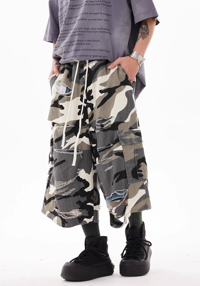 Camouflage pattern multi-wave damaged cargo design shorts  OR0782