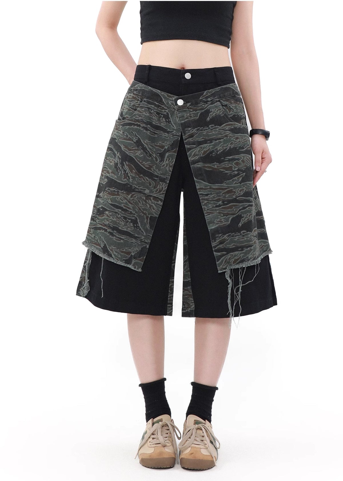 Double fabric gimmick design grunge denim shorts  OR0784