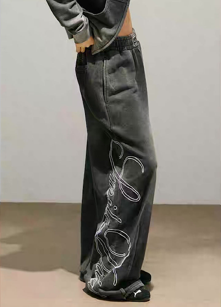 Stylish initial design on the back, washed sweatsuit setup  OR0794
