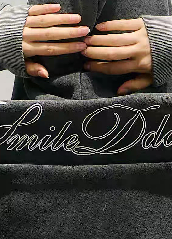 Stylish initial design on the back, washed sweatsuit setup  OR0794