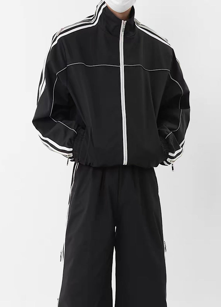 Sporty side-stripe design casual windbreaker style set-up  OR0823
