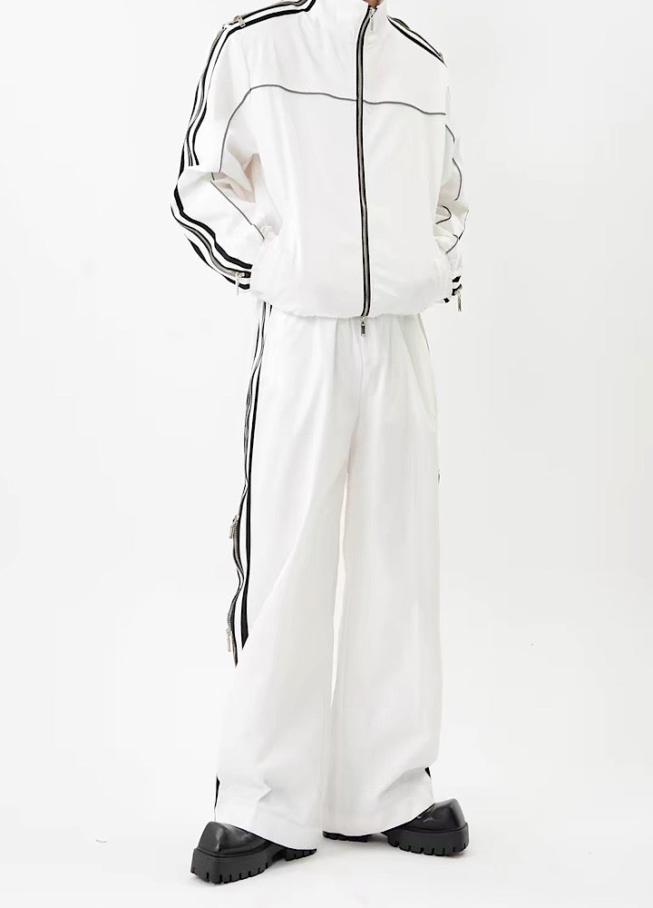 Sporty side-stripe design casual windbreaker style set-up  OR0823