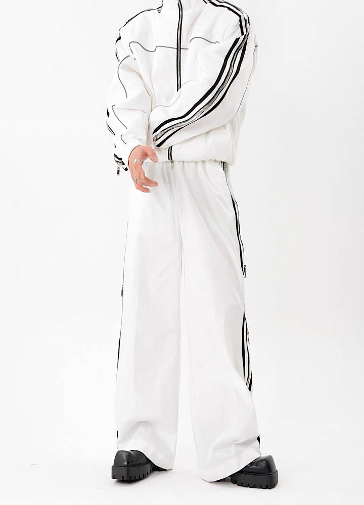 Sporty side-stripe design casual windbreaker style set-up  OR0823