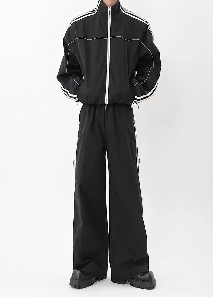 Sporty side-stripe design casual windbreaker style set-up  OR0823