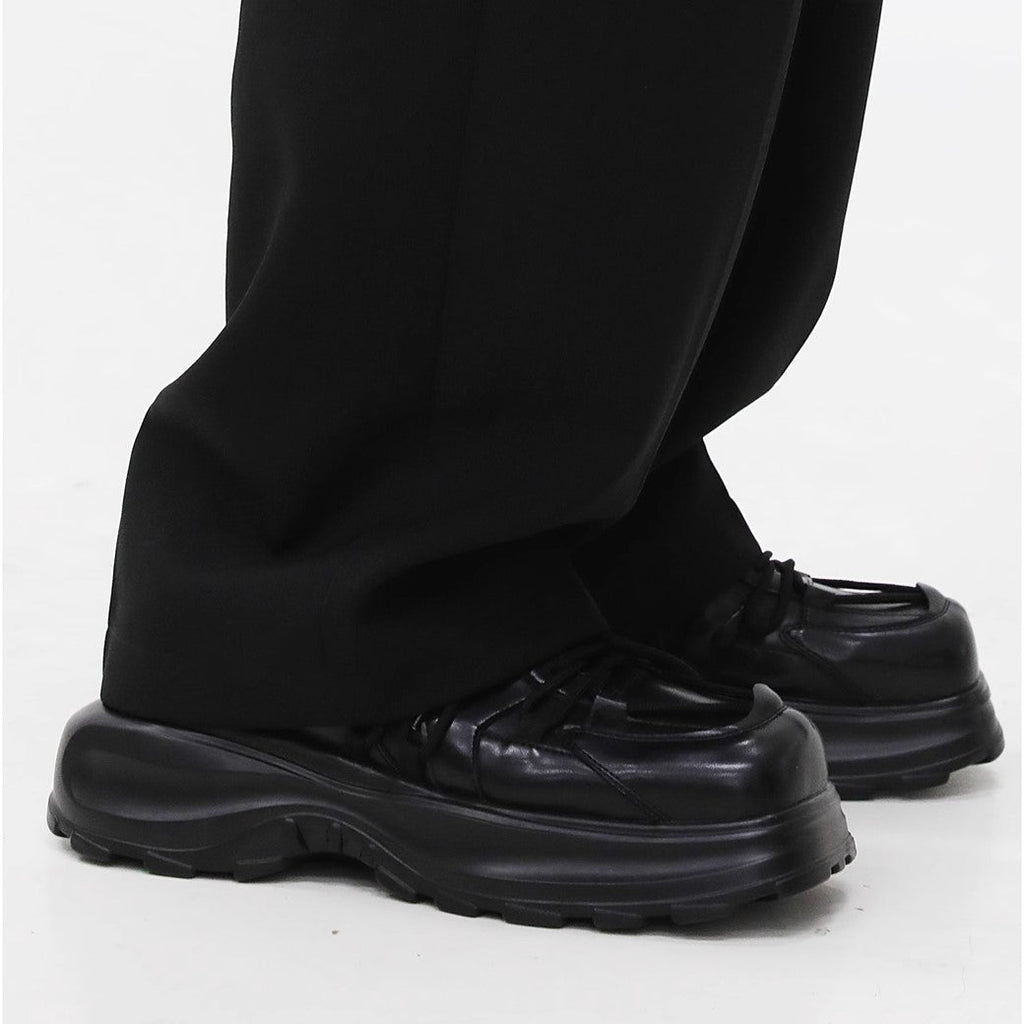Simple black color thick sole silhouette leather sneakers  OR0888
