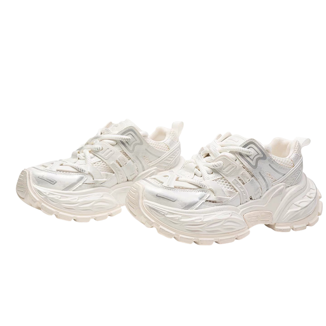 Dinosaur-inspired platform crossover sneakers  OR0924