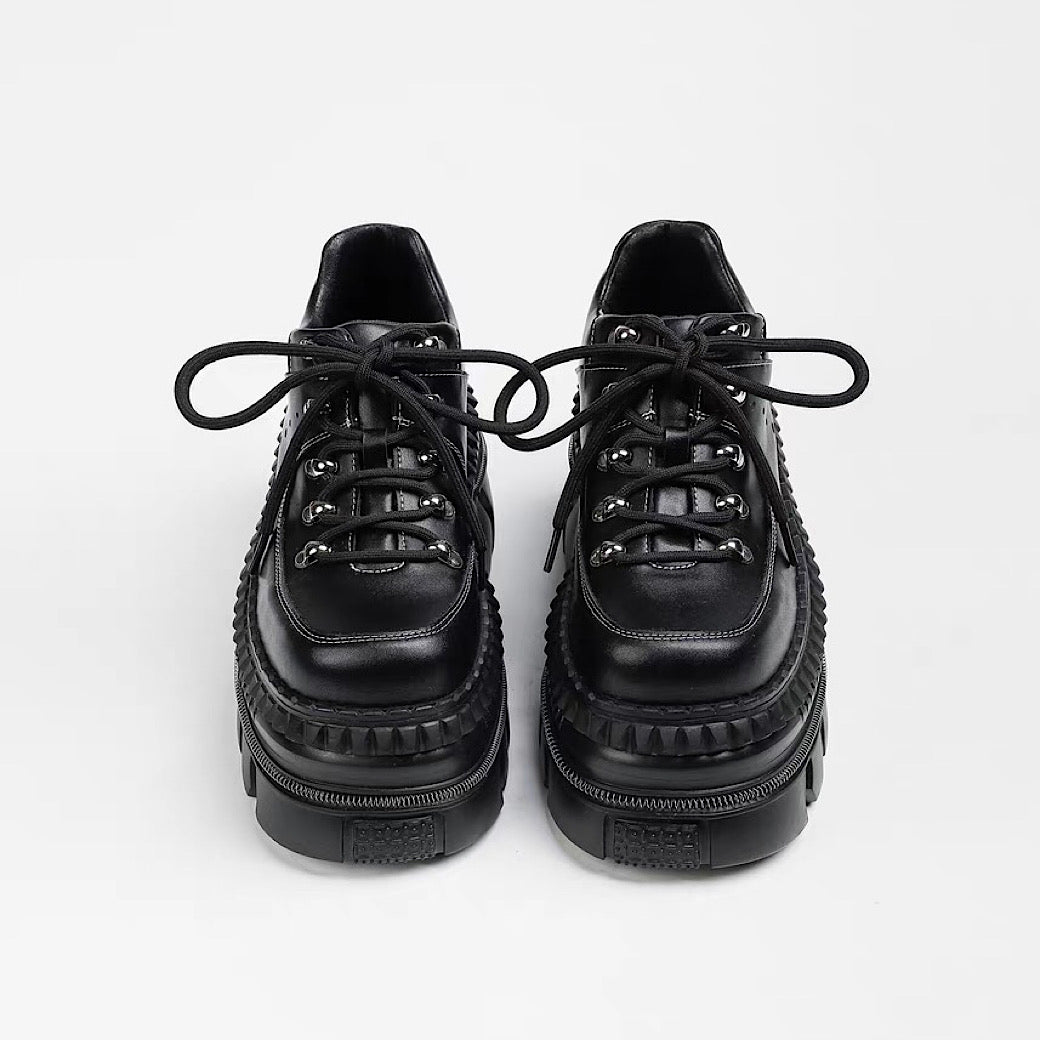 High-up platform silhouette black casual sneakers  OR0930