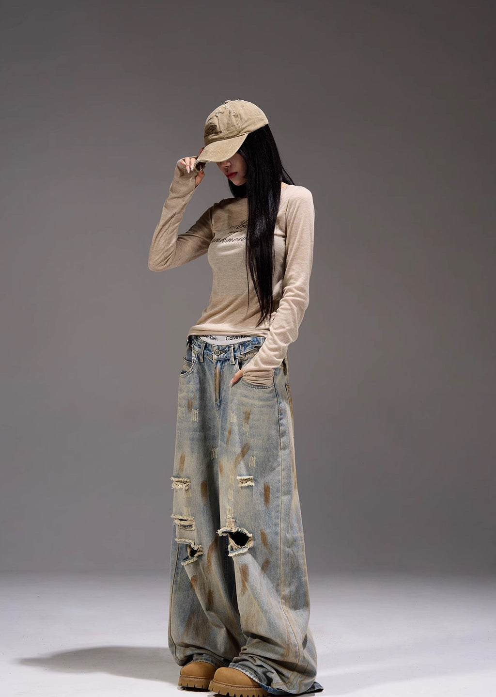 Myriad middle distressed dull wide denim pants  OR0962