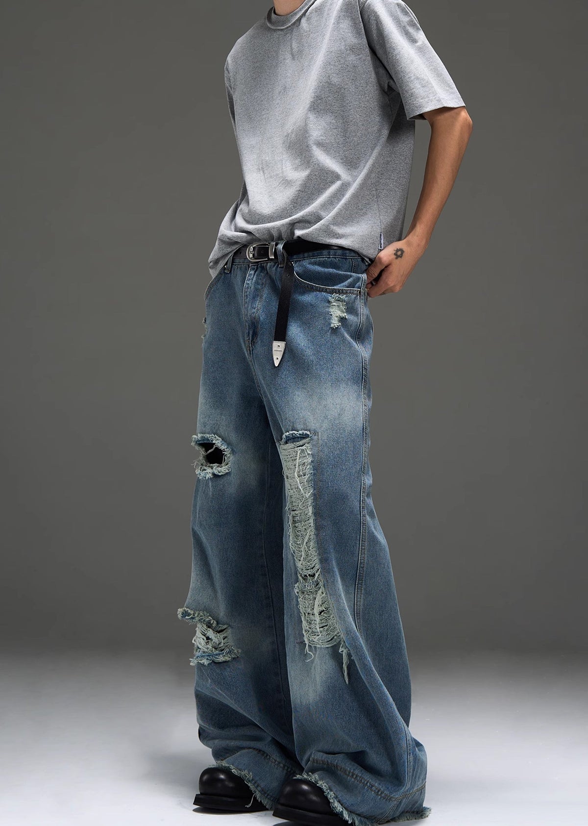 Gimmick distressed vintage grunge style oversized denim pants  OR0977