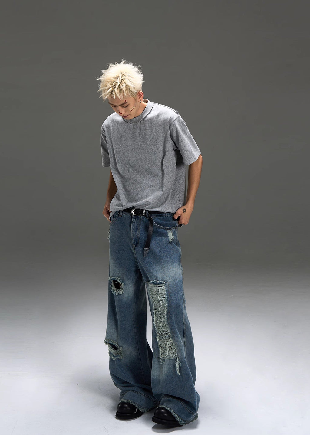 Gimmick distressed vintage grunge style oversized denim pants  OR0977
