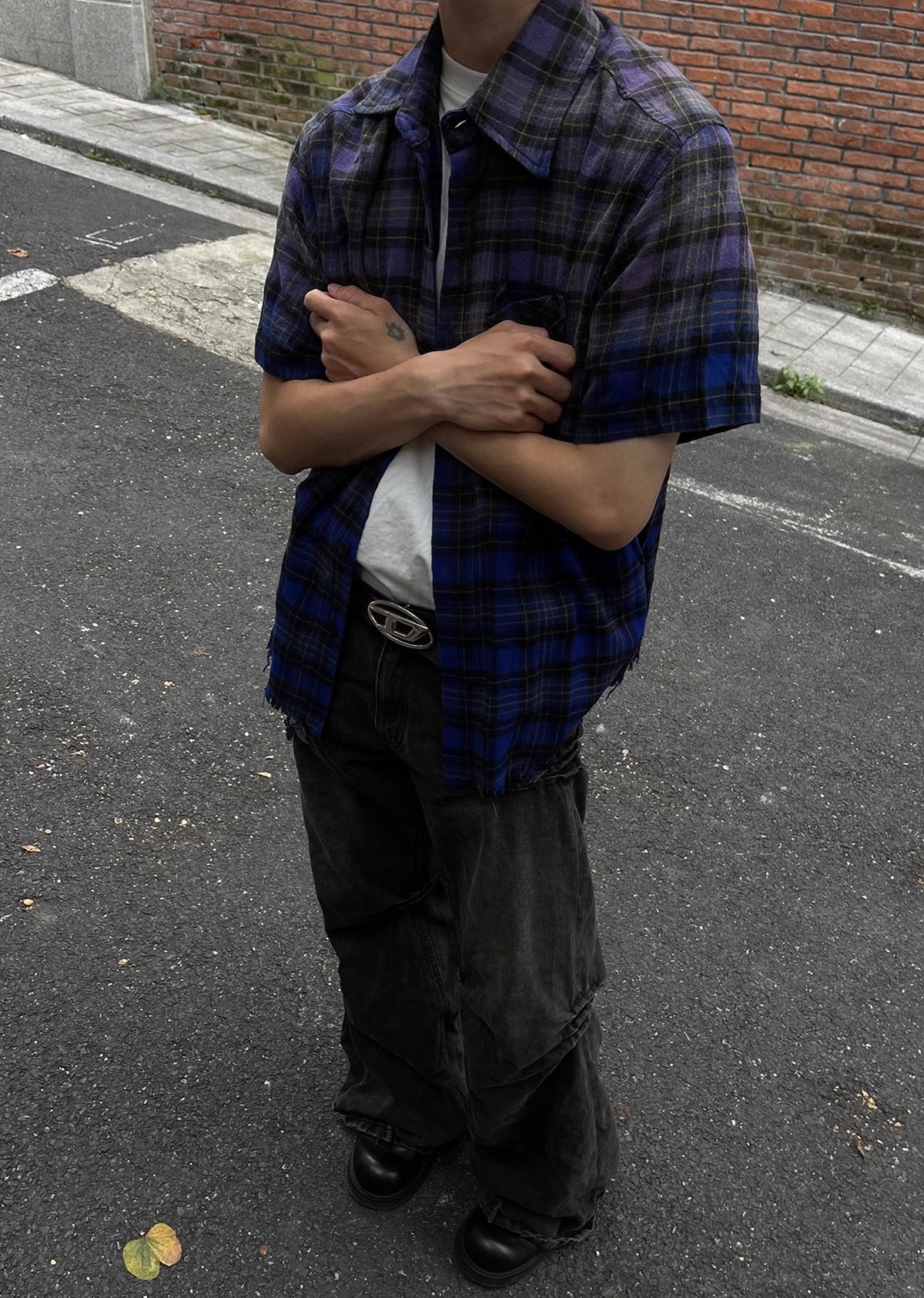 Gradient purple color plaid design distressed short sleeve shirt  OR0992