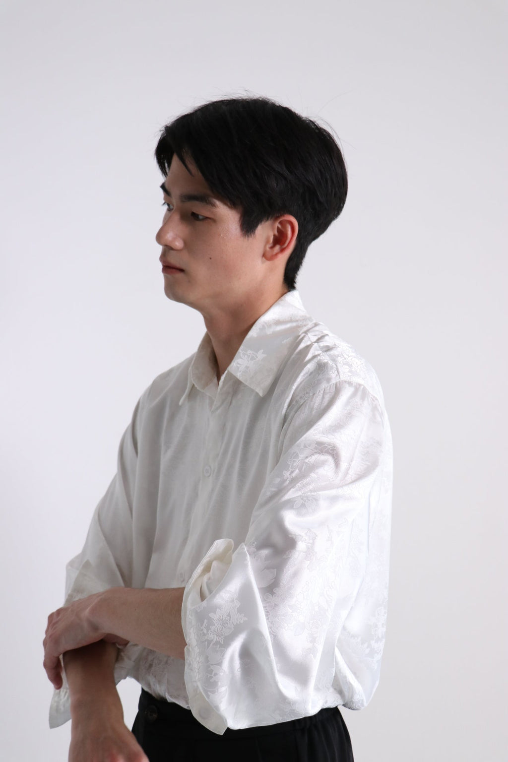 《シャツ1位》Satin china-motif shirt  OR1006
