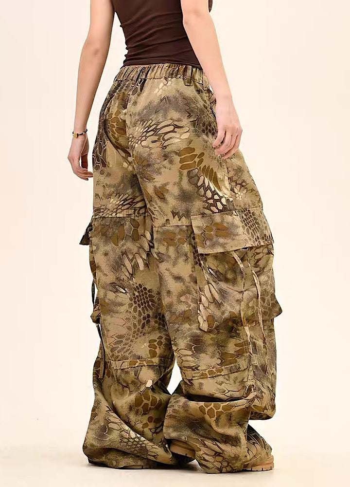 Random leopard print wide silhouette cargo pants  OR1009
