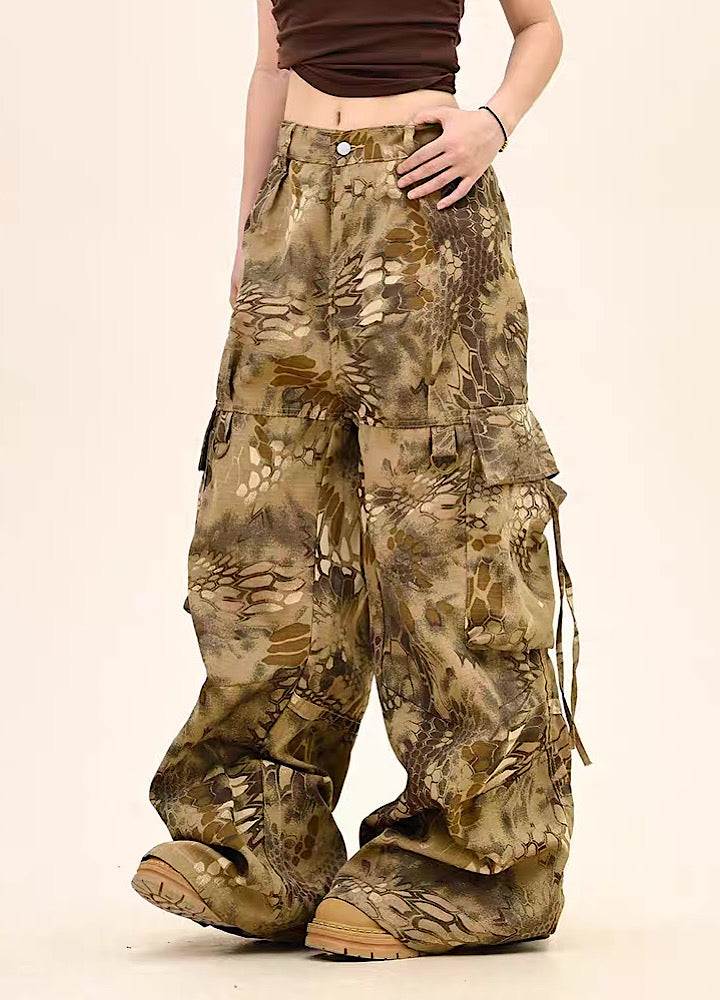 Random leopard print wide silhouette cargo pants  OR1009