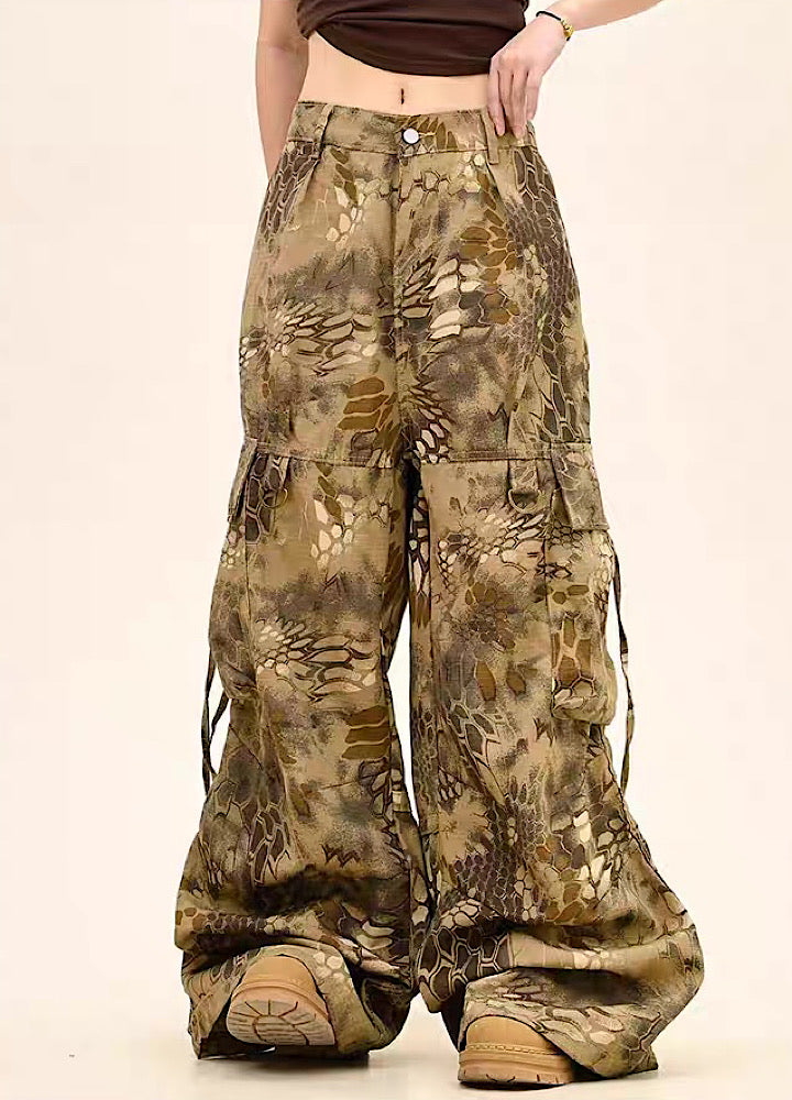 Random leopard print wide silhouette cargo pants  OR1009