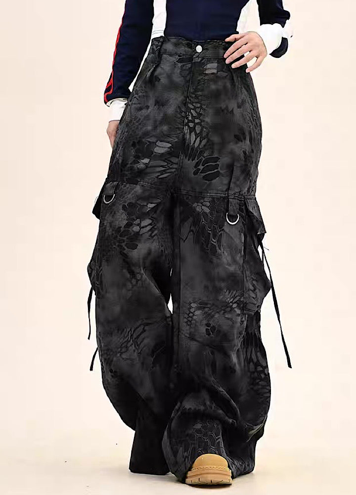 Random leopard print wide silhouette cargo pants  OR1009